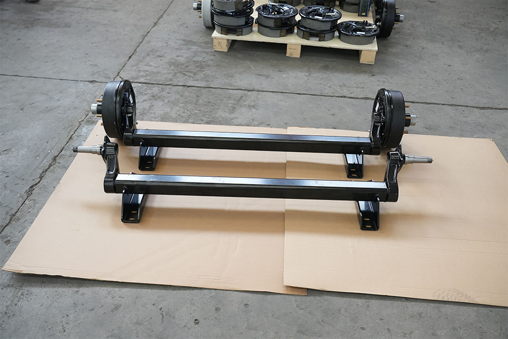 2500 KBS Trailer axle.jpg