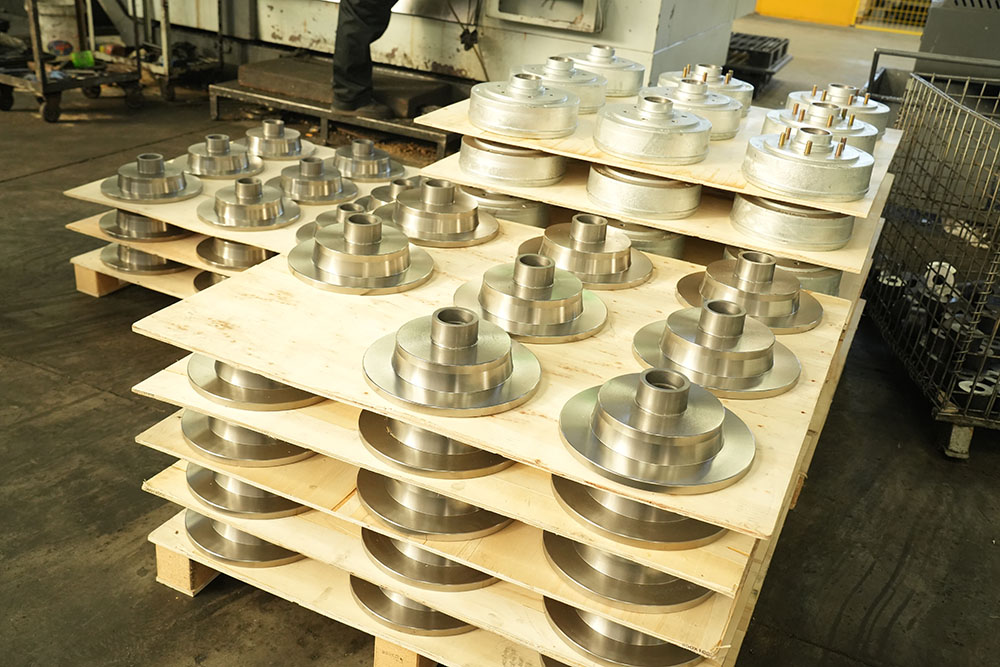 thumbnail image 2 of 2-Pack Trailer Hub Conversion Kit - 6000 Lbs Idler Axle - 6 Lug 6 X 5.5 Bolt Pattern 2 of 4